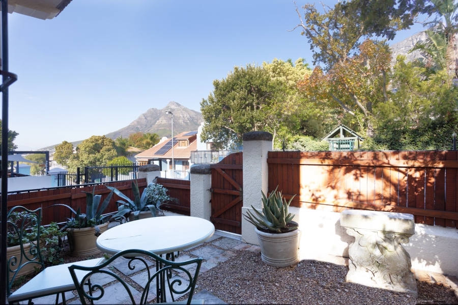 4 Bedroom Property for Sale in Gardens Western Cape